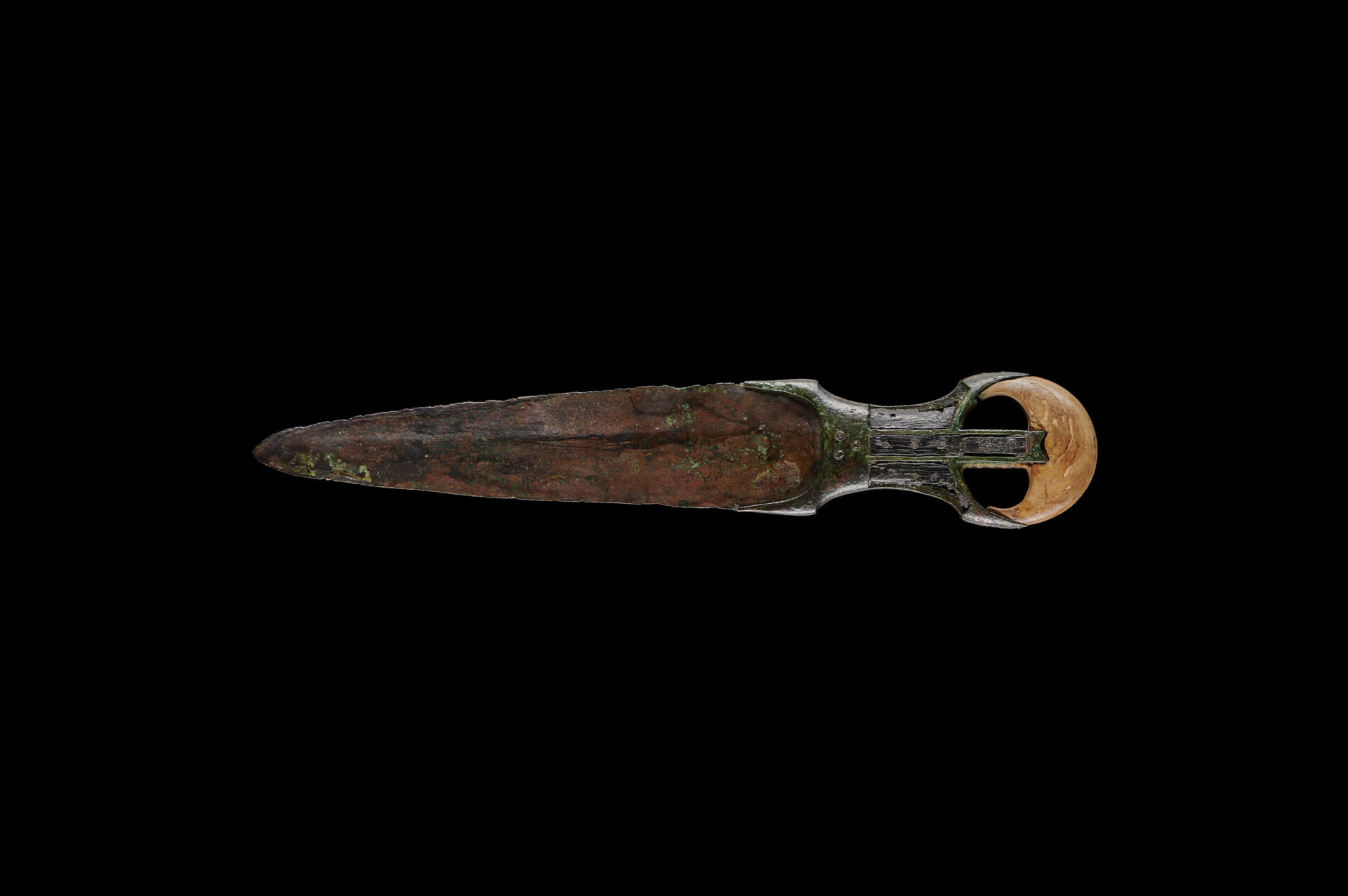 EGYPTIAN BRONZE DAGGER WITH HYPO TOOTH POMMEL, MIDDLE KINGDOM- SECOND INTERMEDIARY PERIOD